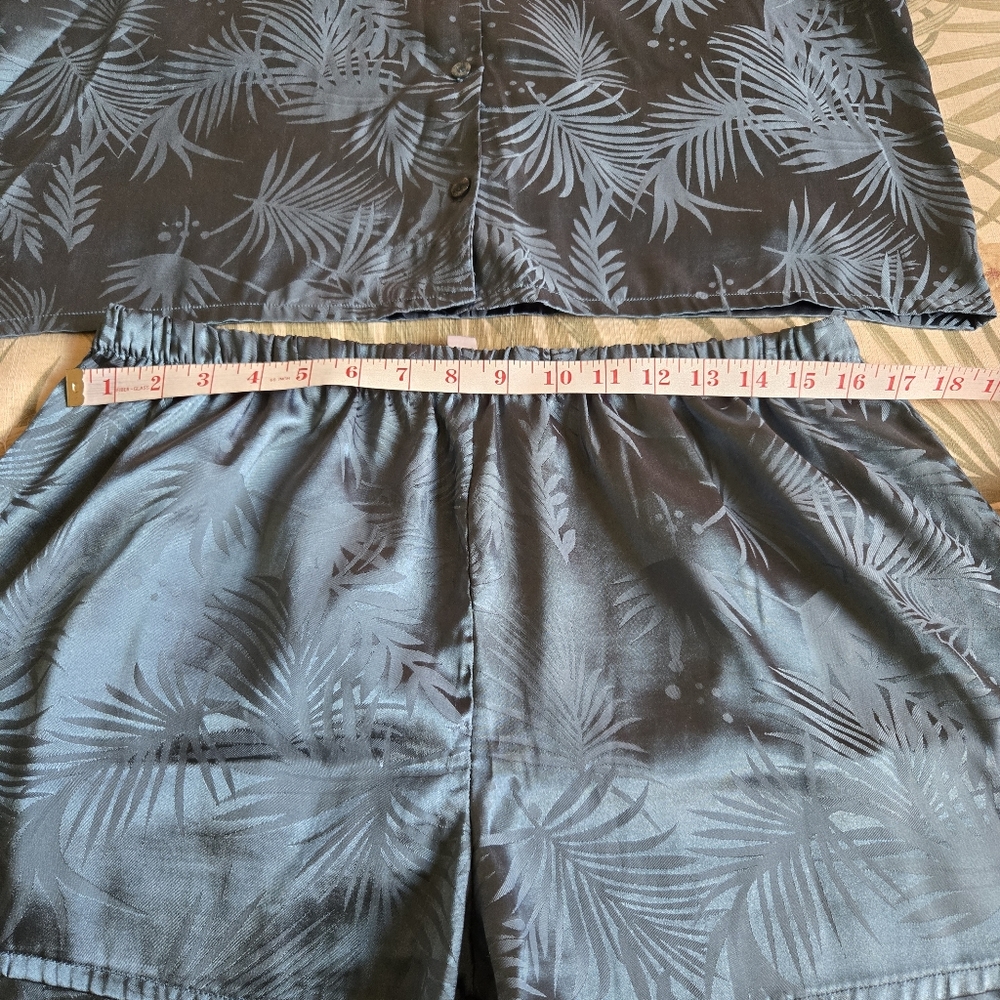 3/$25 Nicole Miller New York Pajama Short Set Sleepwear Satin Finish Floral Teal - Picture 7 of 10